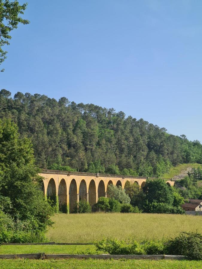 Le Malpas Kingfisher Belvès Extérieur photo